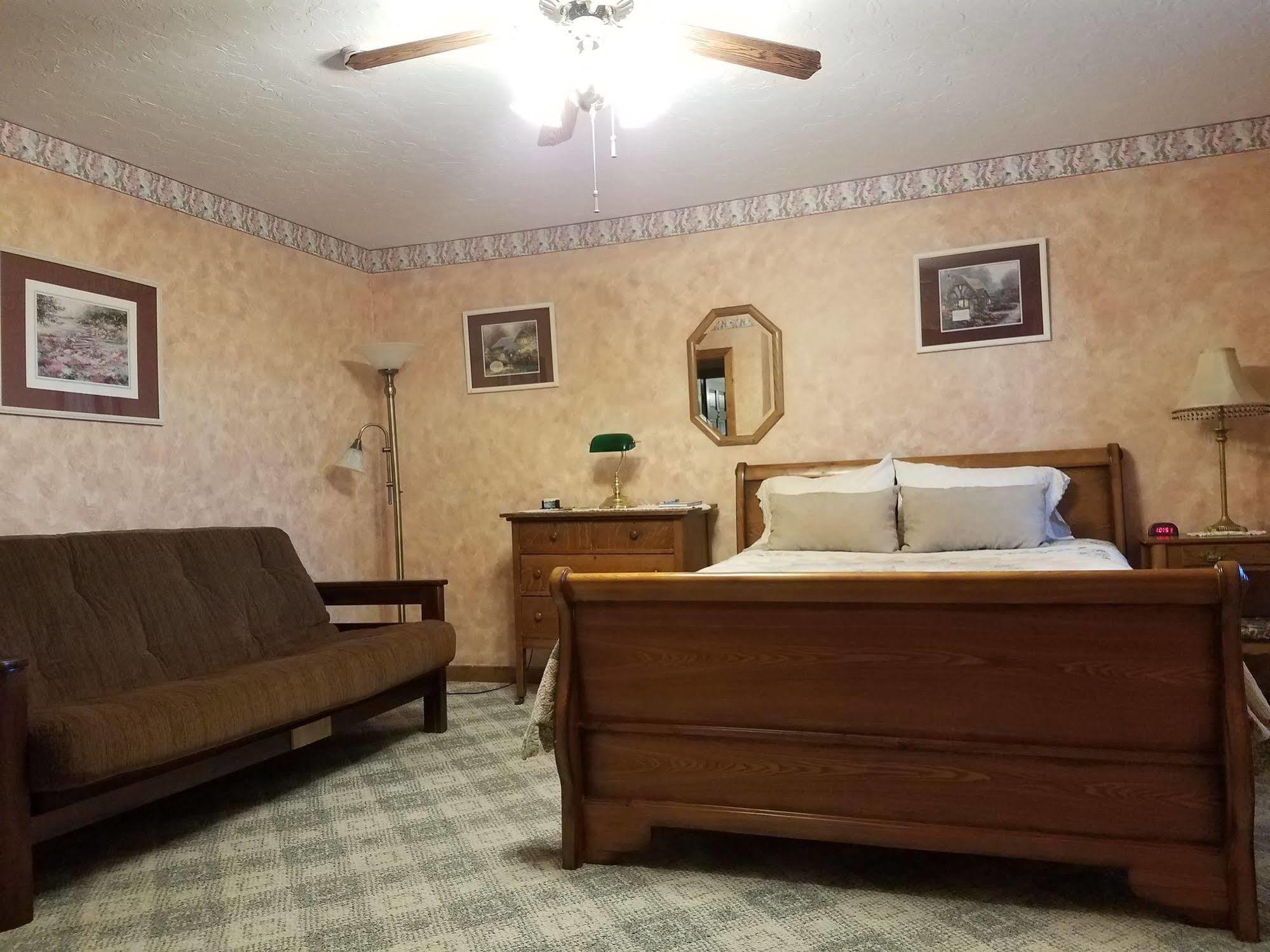 Denali Touch Of Wilderness B&B Хили Экстерьер фото