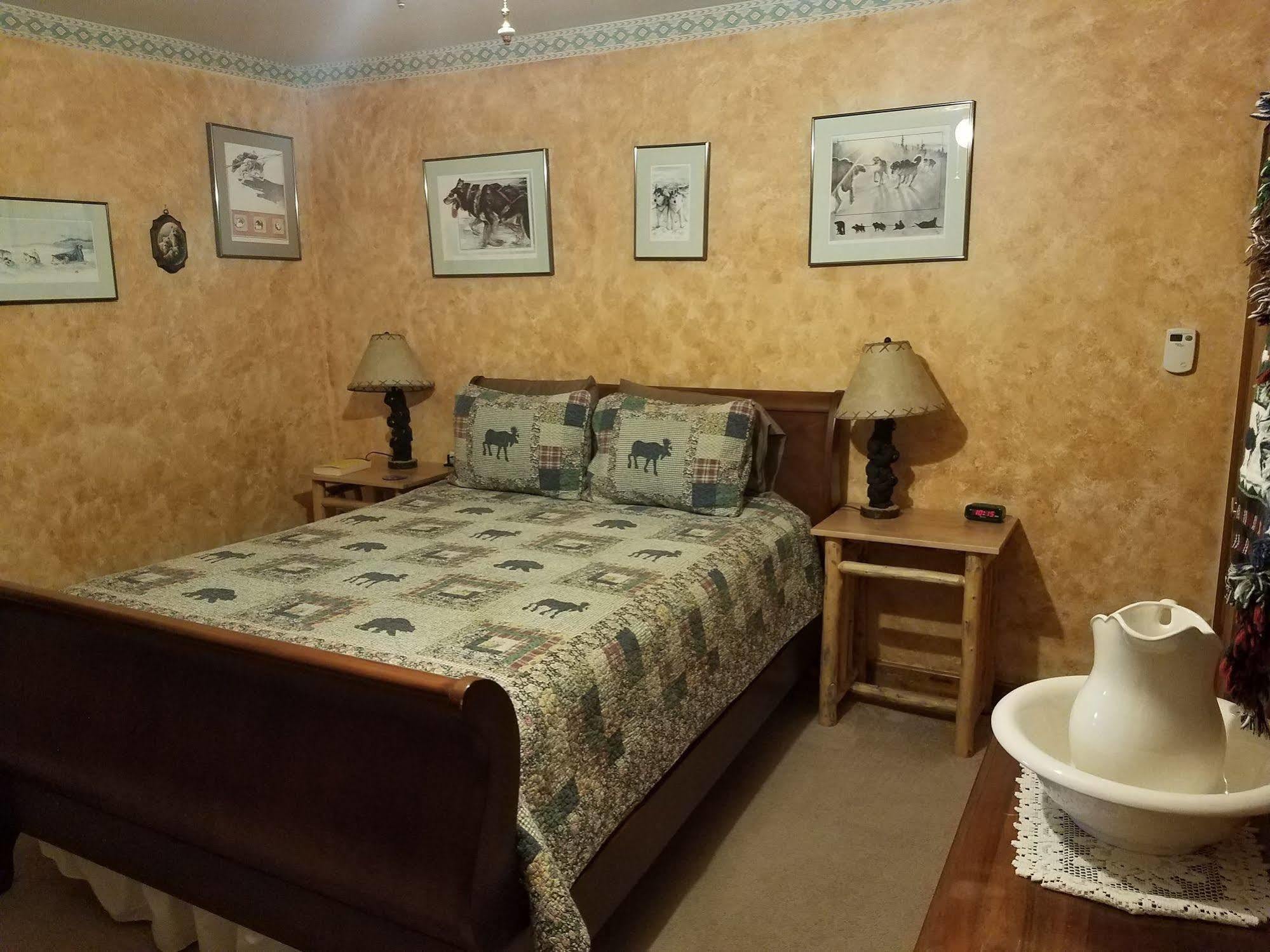 Denali Touch Of Wilderness B&B Хили Экстерьер фото